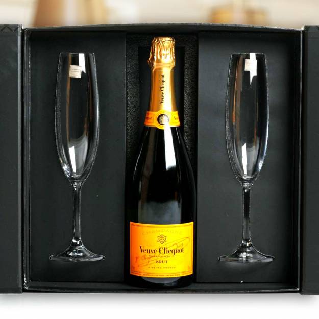 Veuve Clicquot Champagne in Crystal Flute Gift Box