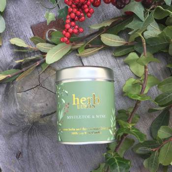 Herb Dublin Mistletoe & Wine Candle