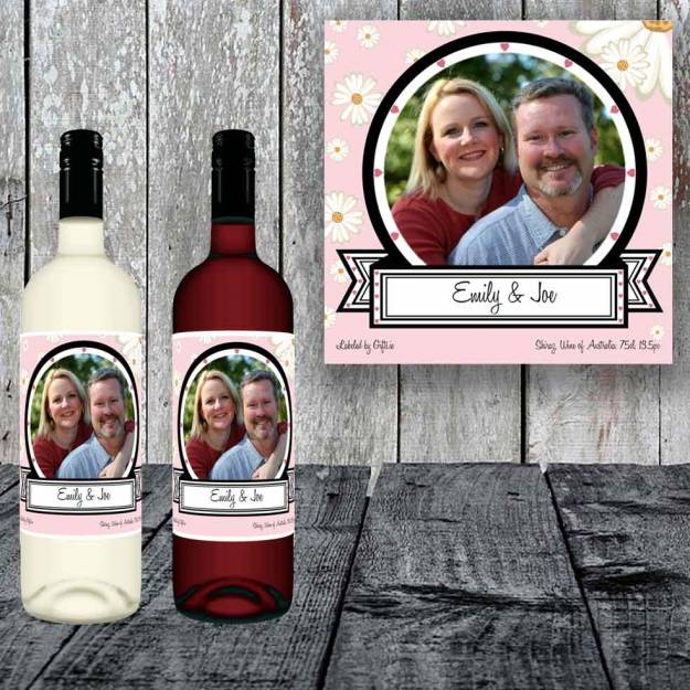 Hearts & Daisies Any Photo Any Message Personalised Wine