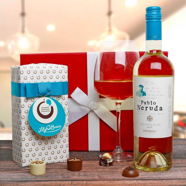 White Wine & Chocolate Gift Hamper