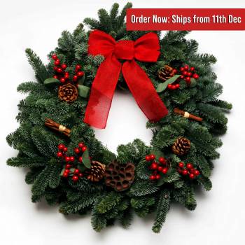 Traditional Christmas Wreath ( Order Now: Ships from 11th Dec )