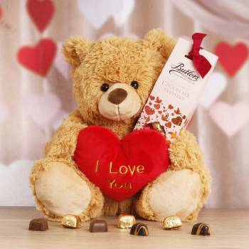 VALENTINES DAY ROMANTIC GIFTS Him & Her Love Heart Cute Bears Valentine Gift  UK