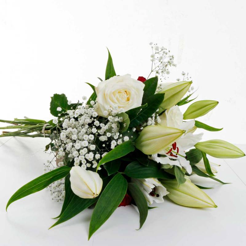 The Lavish Lilies and Roses Bouquet