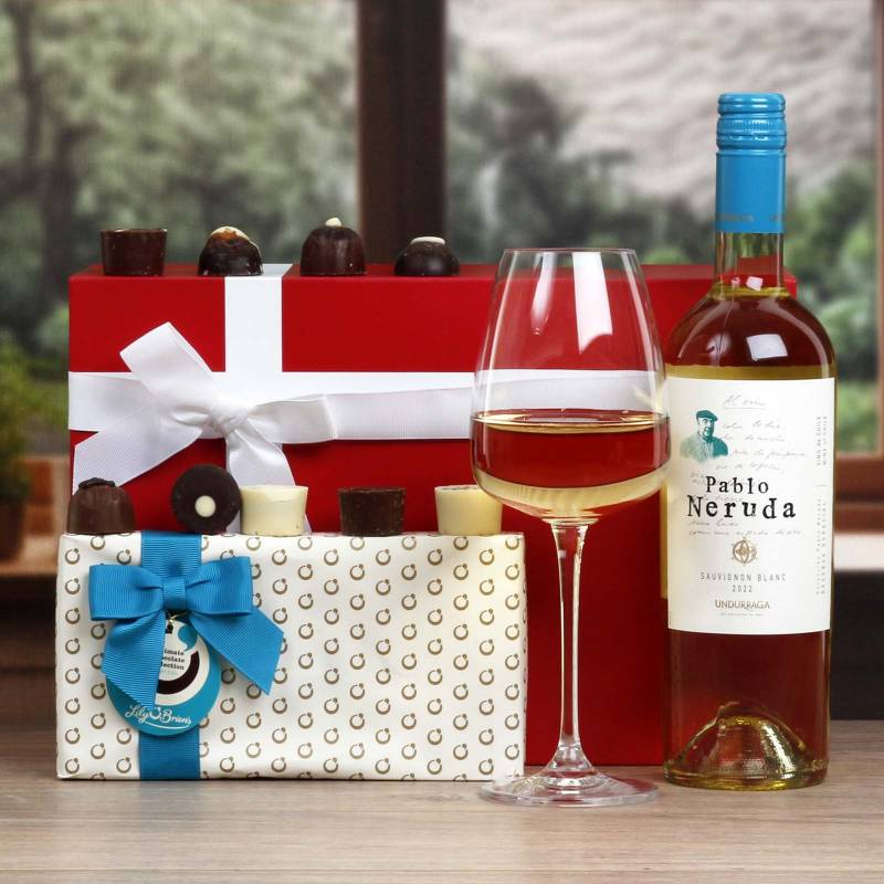 White Wine & Chocolate Gift Hamper