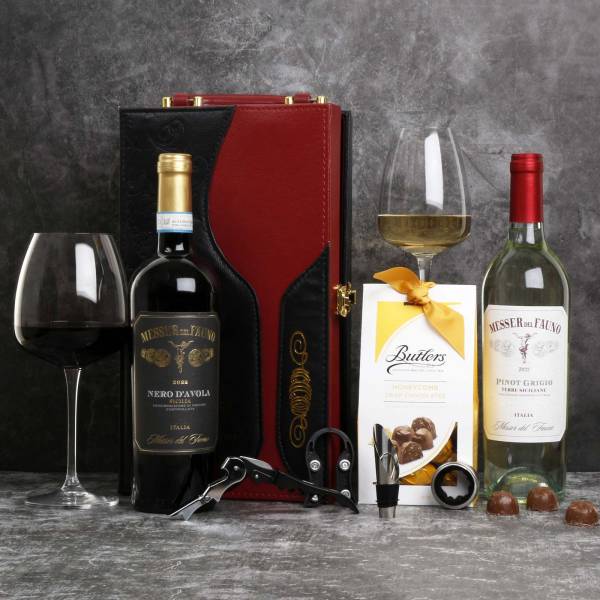 Double Vino Italiano & Butlers Chocs in Leather Case