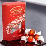 Lindt Lindor Milk Chocolate Truffles 200g