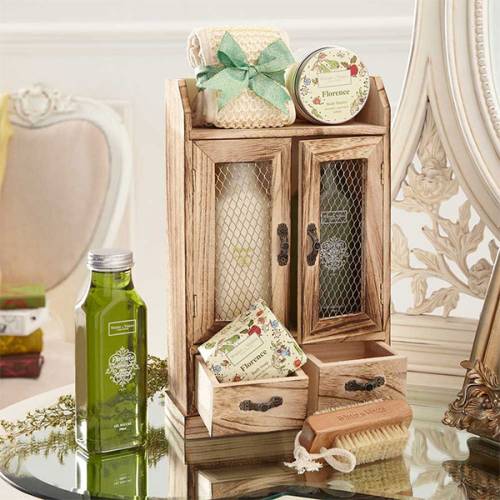 Bath & Beauty Gifts