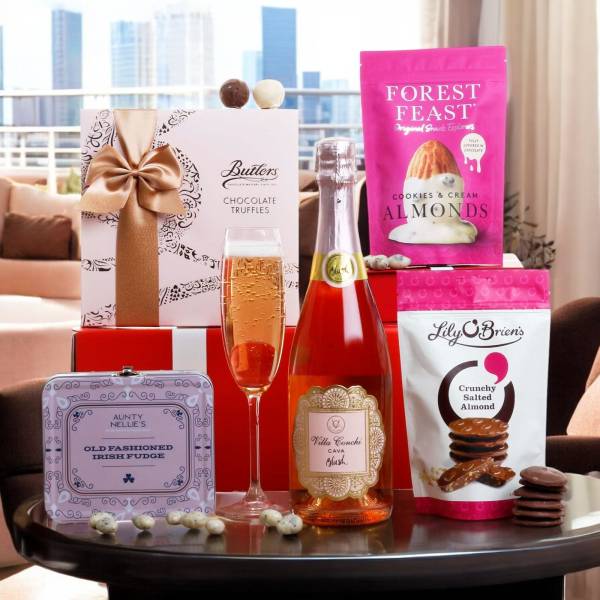 Blush Cava & Chocolate Bliss Hamper