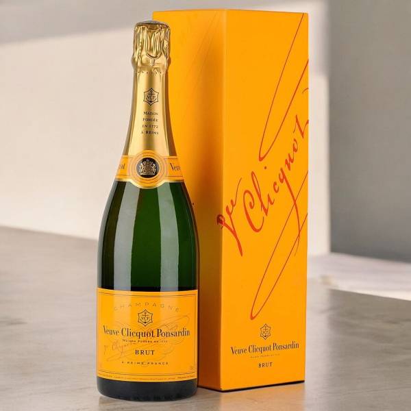 Veuve Clicquot Champagne in Gift Box