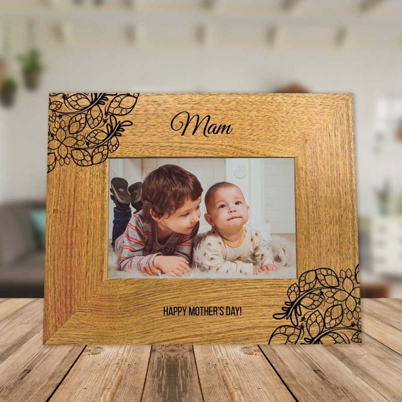 Leaf Engraved Any Message Solid Oak Effect Picture Frame