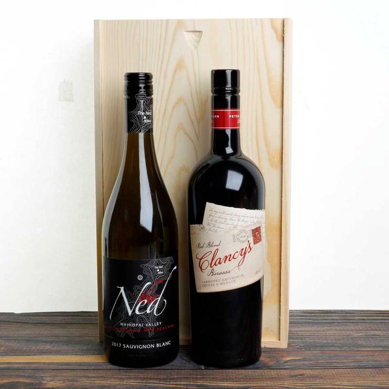 New World Double Wine in Wooden Box