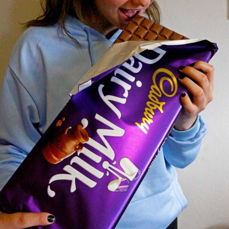 Breithlá Sona Duit Birthday Giant Cadburys Dairy Milk Bar 850g