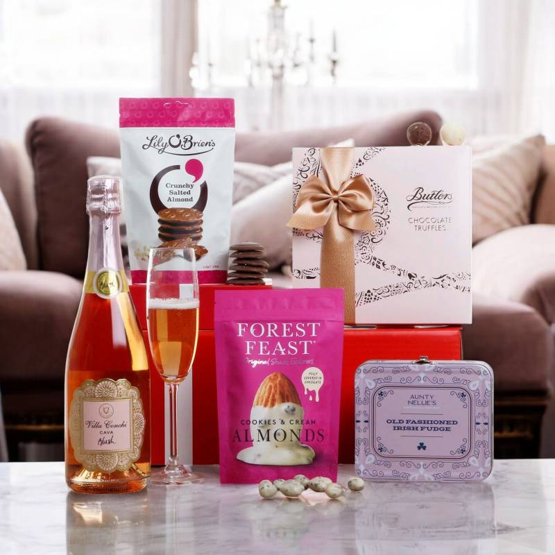 Blush Cava & Bliss Hamper