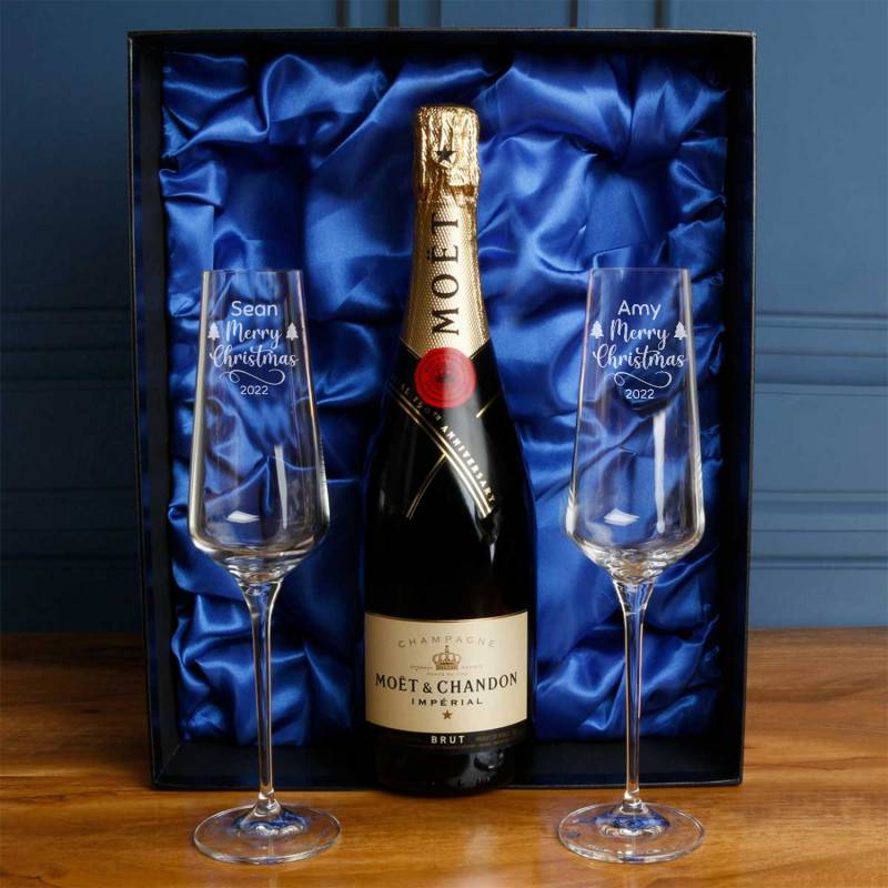 Merry Christmas - Moet & Chandon Champagne with Personalised Crystal Flutes in Gift Box