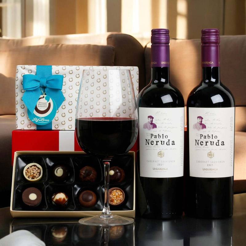 Double Red Wine & Choc Hamper