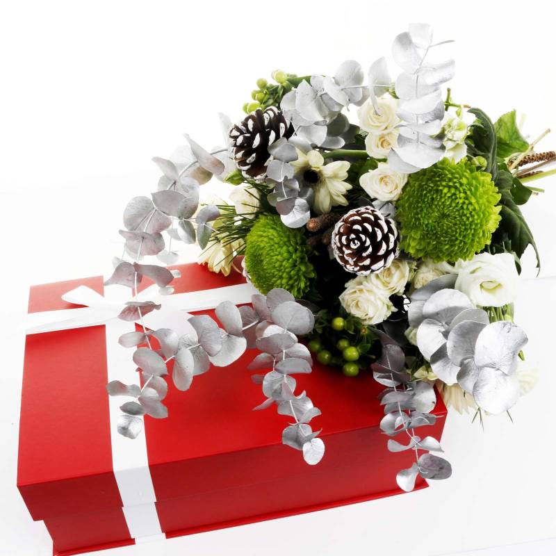 The Christmas Snow Fresh Flowers Bouquet