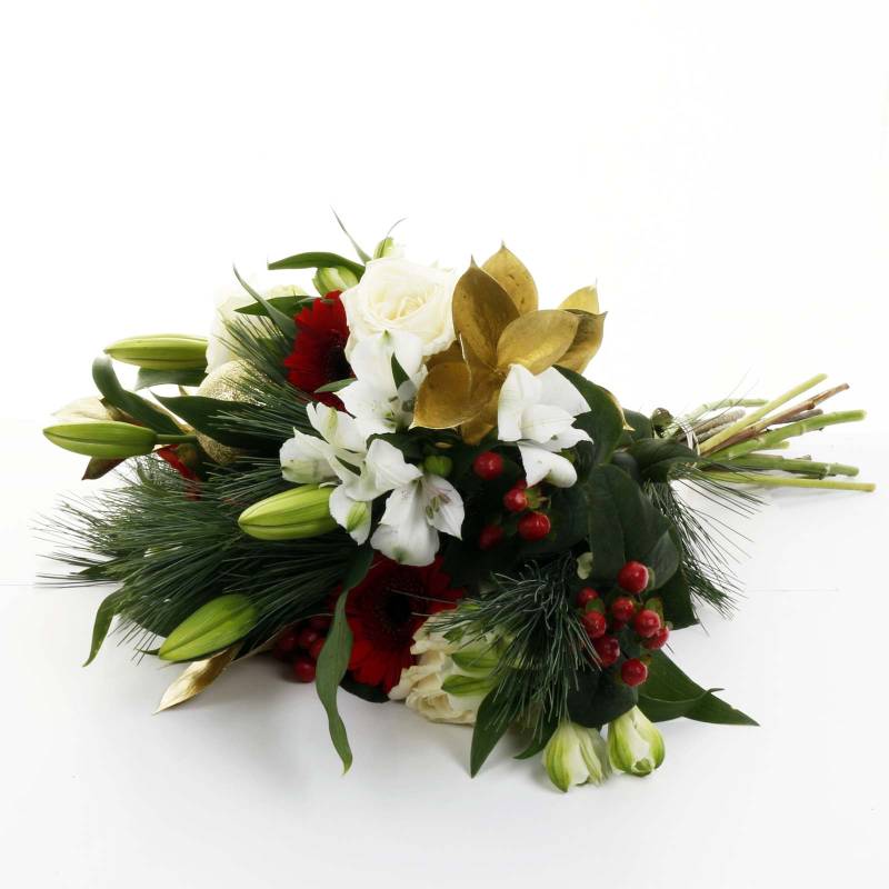 The Elegant Fresh Flowers Christmas Bouquet