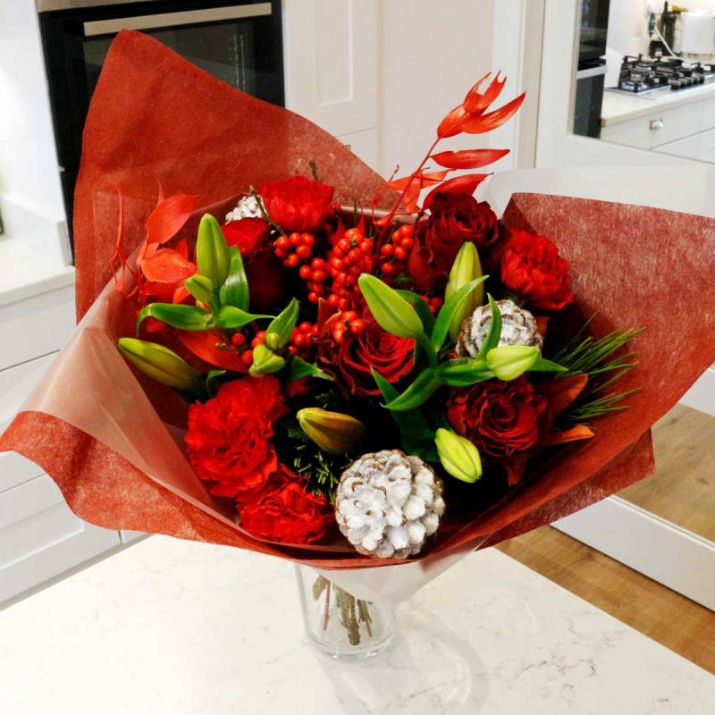 The Luscious Red Fresh Flowers Christmas Bouquet_DUPLICATE