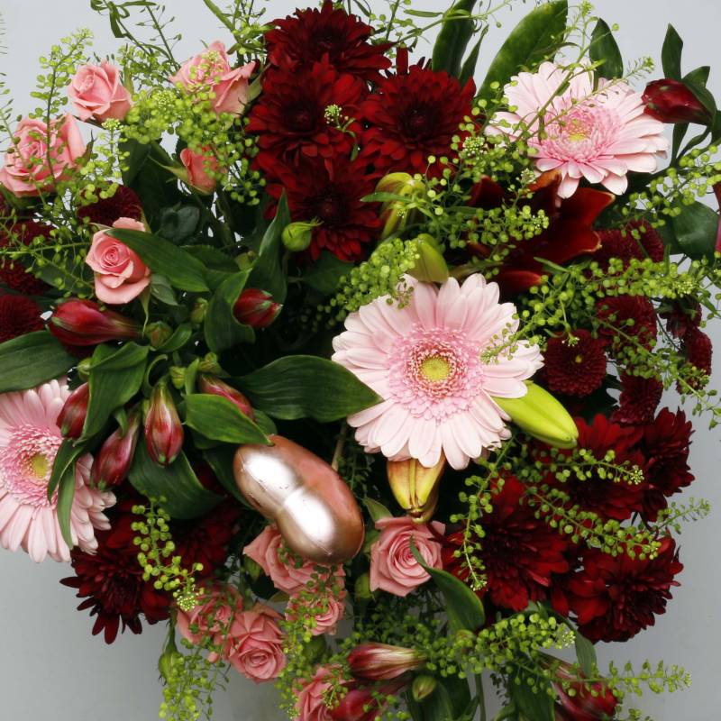 Valentine's Day Deluxe Mixed Bouquet