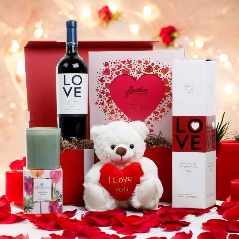 Valentine's Lots of Love Gift Hamper