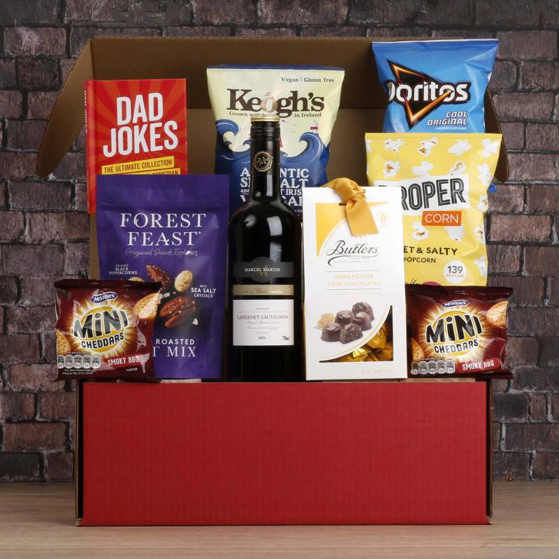 The Father's Day Wine & Nibbles Gift Box