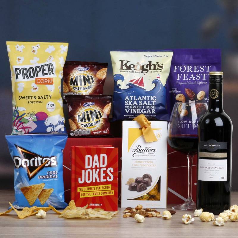 The Father's Day Wine & Nibbles Gift Box