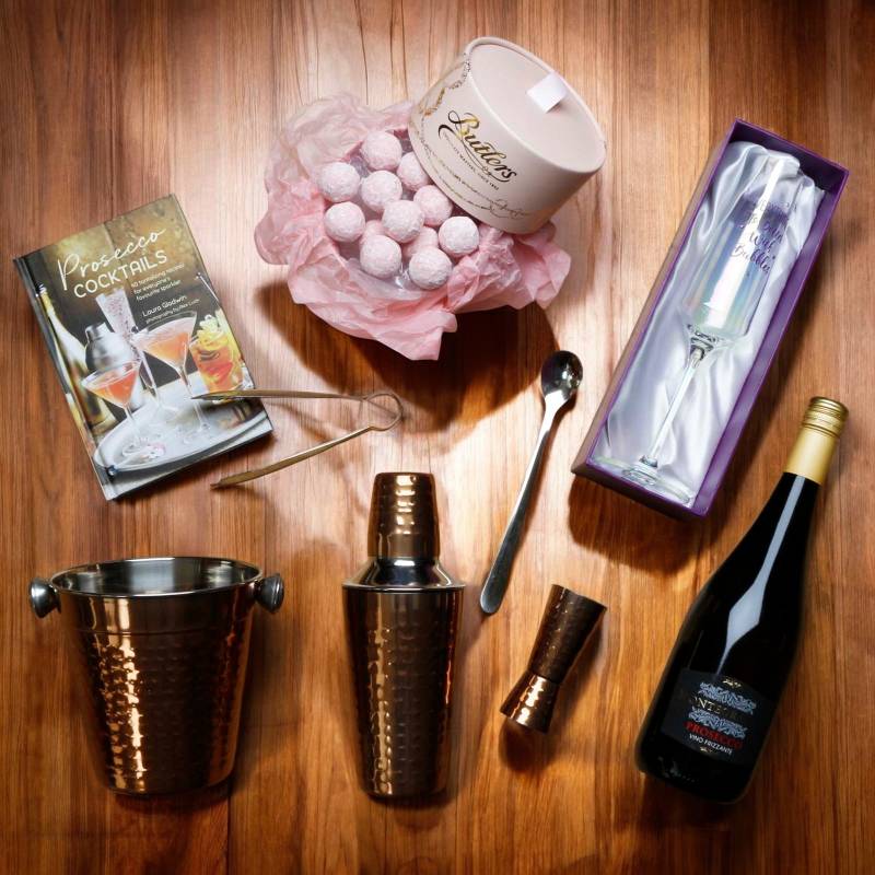 The Cocktail Lover's Gift Box