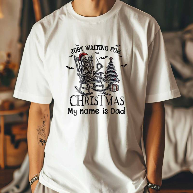 Just waiting for Christmas, Skeleton - Personalised T-Shirt