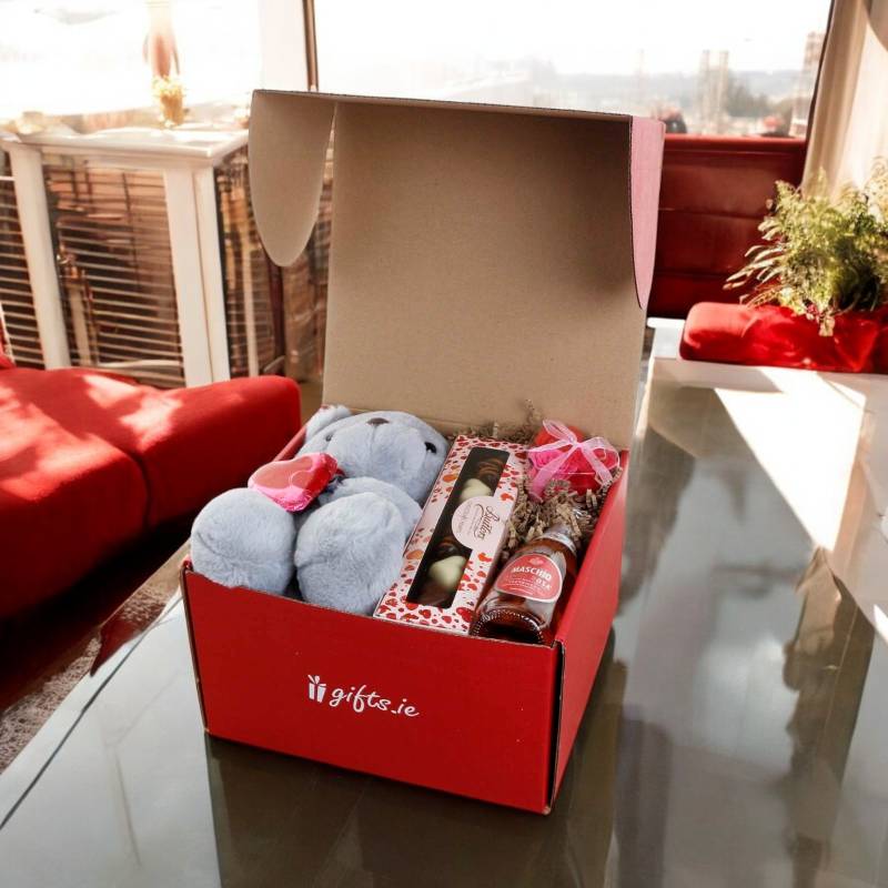 The Valentine's Delight Gift Box