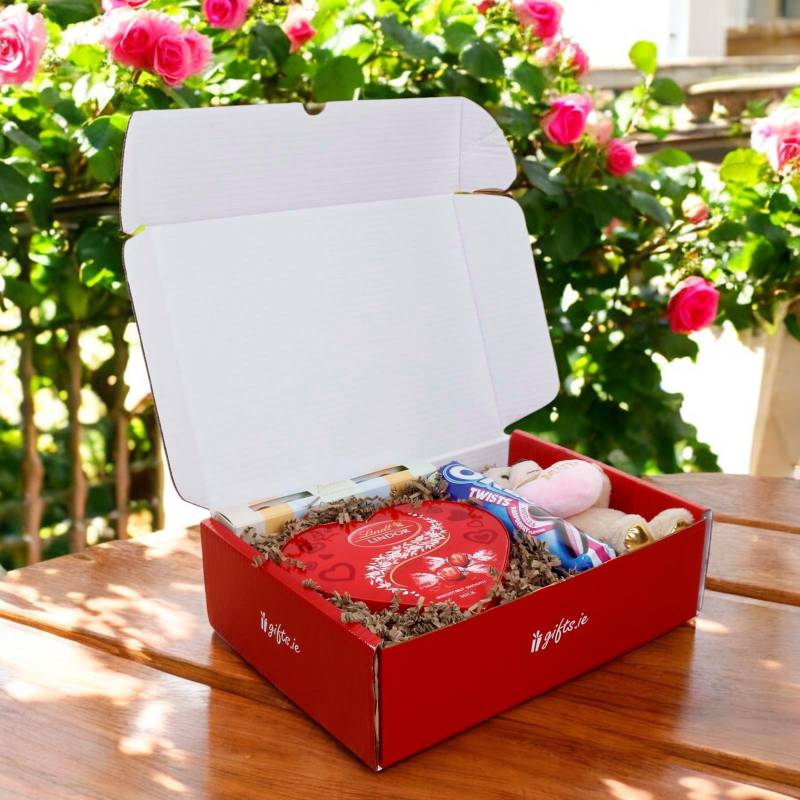 Mum's Sweet Treats Delight Hamper