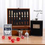 Game's Night - Flask & Board