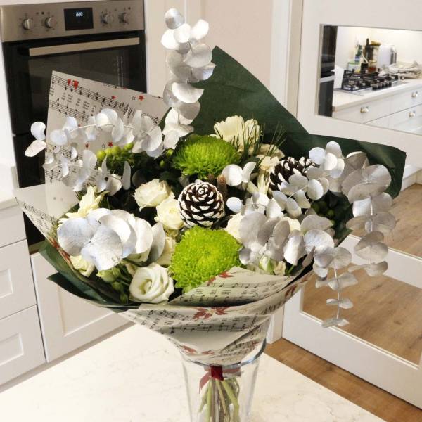 Snow Fresh Flowers Bouquet