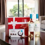 Double White Wine & Choc Hamper