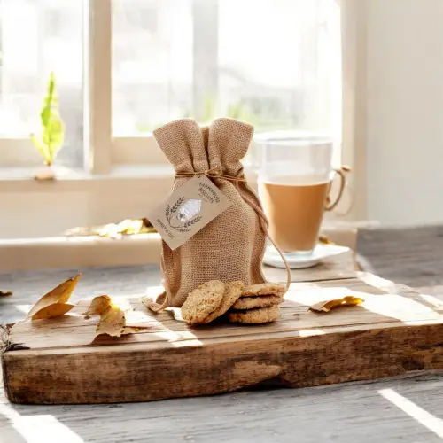 Farmhouse Honey & Oat Biscuits in Hessian Bag 125g