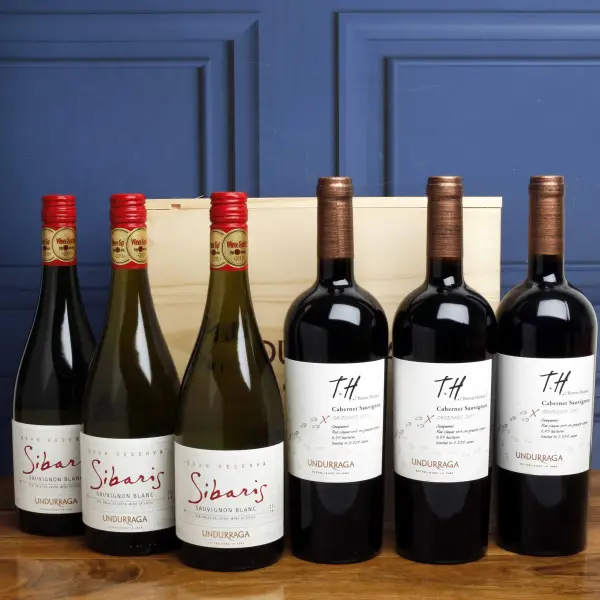 Undurraga - Wooden case of Six (Red & White)