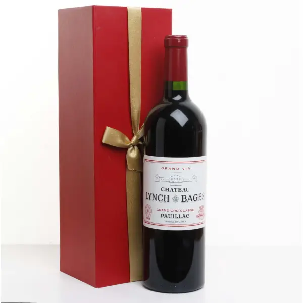 Chateau Lynch Bages 2015 in Gift Box