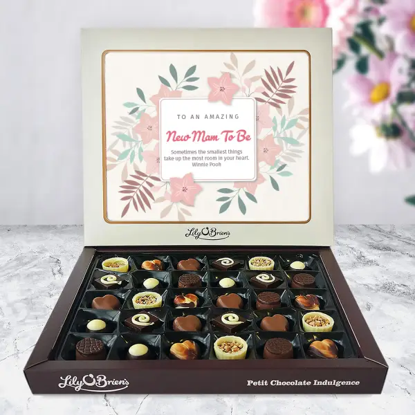 To An Amazing Mam To Be - Personalised Chocolate Box 270g