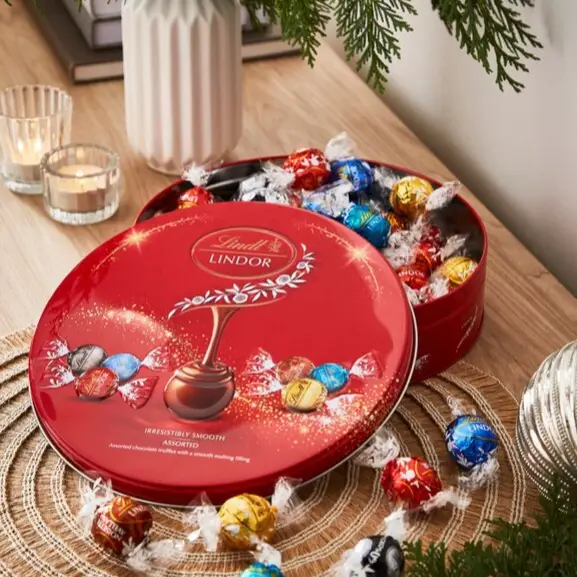 Lindt Lindor Assorted Truffles Sharing Tin 450g